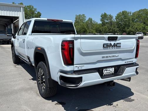 Glacier White Tricoat 2026 GMC Sierra 3500 Denali