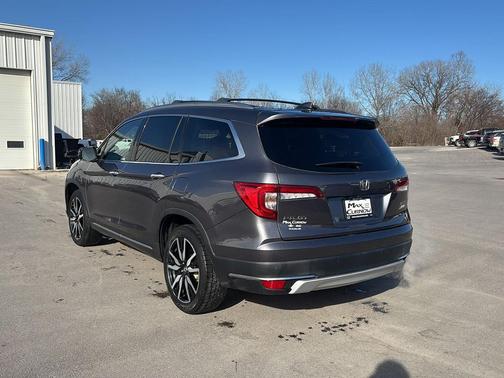 2021 Honda Pilot Touring 8-Passenger
