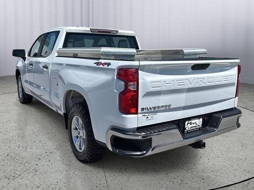 Summit White 2019 Chevrolet Silverado 1500 WT