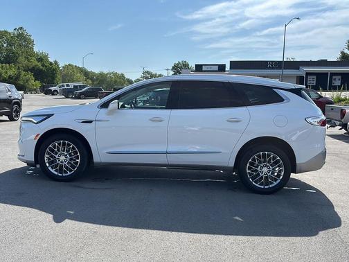 Summit White 2023 Buick Enclave Essence AWD