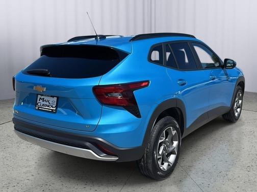 Marina Blue Metallic 2025 Chevrolet Trax LT