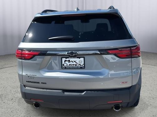 Sterling Gray Metallic 2023 Chevrolet Traverse RS