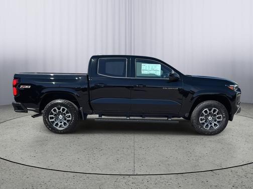 Black 2026 Chevrolet Colorado Z71