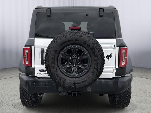 Oxford White 2022 Ford Bronco Wildtrak