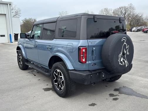 Azure Gray Metallic Tri-Coat 2023 Ford Bronco Outer Banks