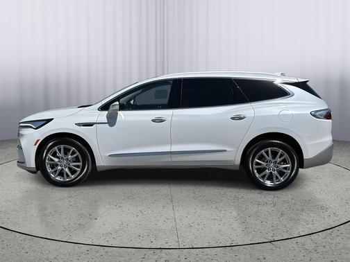 White Frost Tricoat 2023 Buick Enclave Essence AWD
