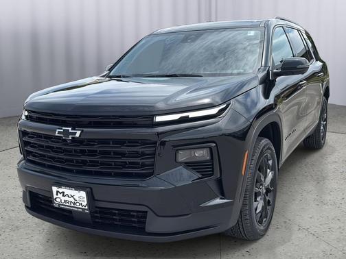 Mosaic Black Metallic 2026 Chevrolet Traverse LT