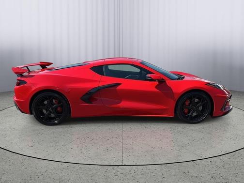 2022 Chevrolet Corvette Stingray w/2LT