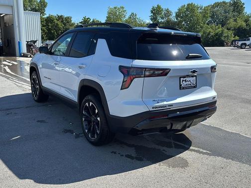 Polar White Tricoat 2026 Chevrolet Equinox AWD RS