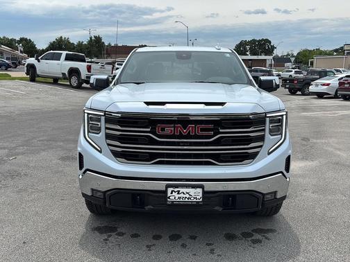 Glacier White Tricoat 2026 GMC Sierra 1500 SLT