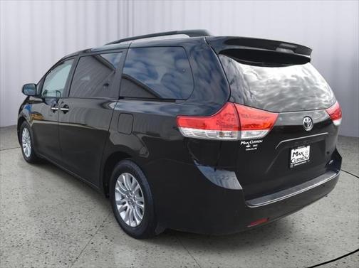 2014 Toyota Sienna XLE
