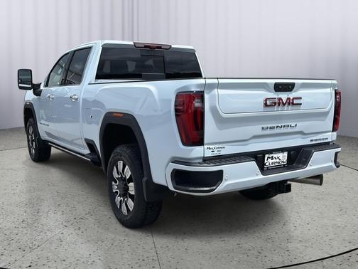 Glacier White Tricoat 2026 GMC Sierra 2500 Denali