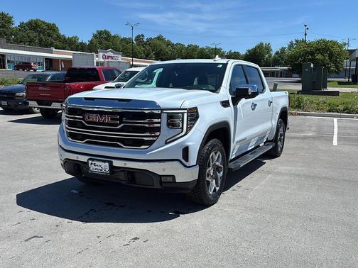 Glacier White Tricoat 2026 GMC Sierra 1500 SLT
