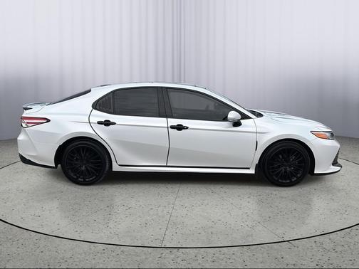 2020 Toyota Camry XLE