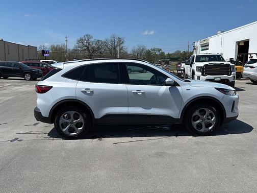 Space Silver 2025 Ford Escape ST-Line Select