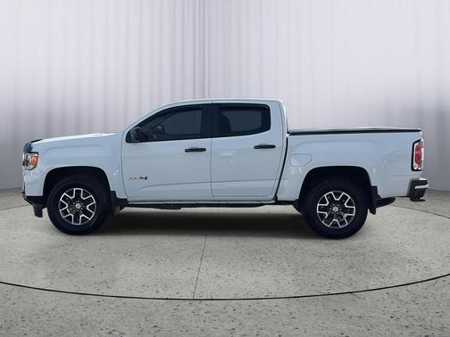 Summit White 2022 GMC Canyon AT4