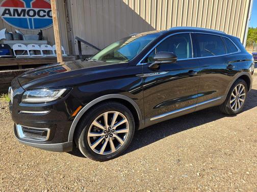 2019 Lincoln Nautilus Select