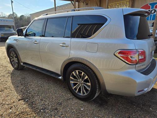 2017 Nissan Armada SL