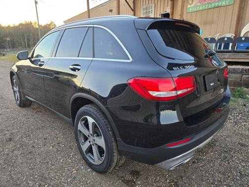2016 Mercedes-Benz GLC 300 Base