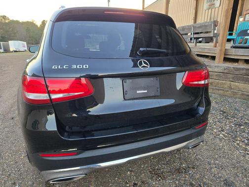 2016 Mercedes-Benz GLC 300 Base
