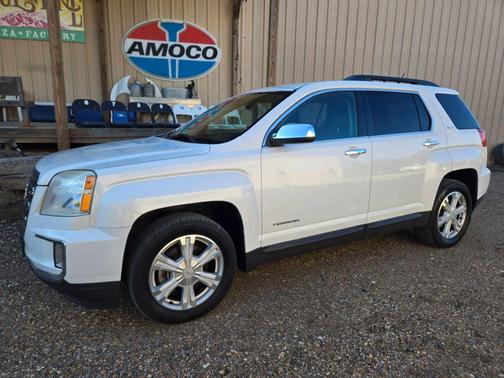 White 2017 GMC Terrain SLE-2