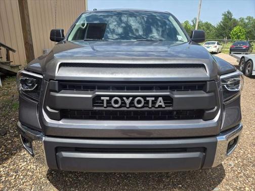 2014 Toyota Tundra SR5