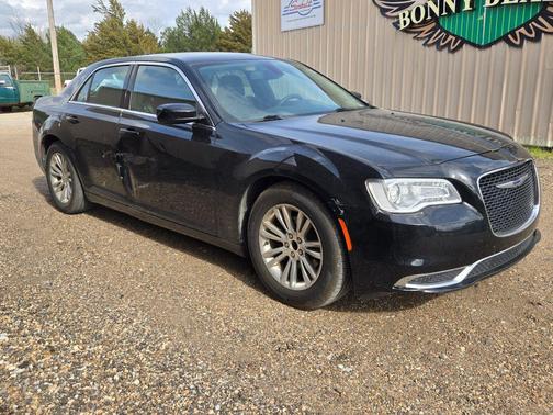 2017 Chrysler 300 Limited