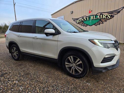 White Diamond Pearl 2017 Honda Pilot EX-L