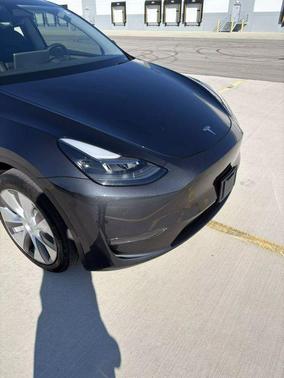2024 Tesla Model Y Long Range Dual Motor All-Wheel Drive