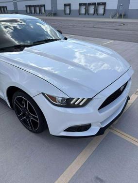 2017 Ford Mustang EcoBoost Premium