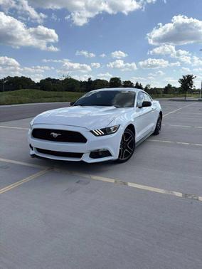 2017 Ford Mustang EcoBoost Premium
