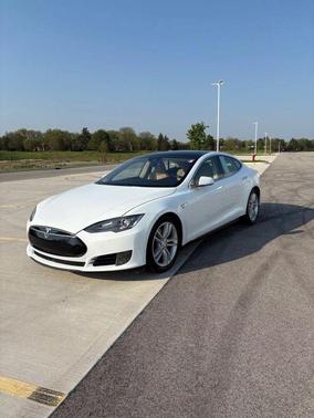 2015 Tesla Model S 85D