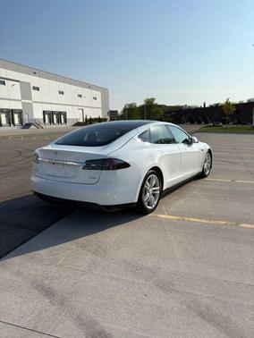 2015 Tesla Model S 85D