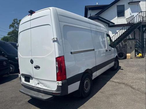2020 Mercedes-Benz Sprinter 2500 Standard Roof