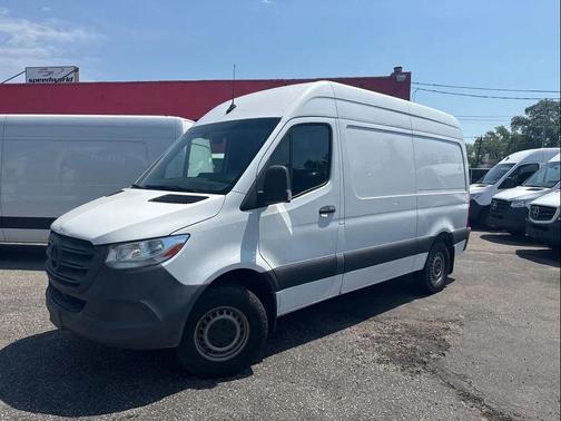 2020 Mercedes-Benz Sprinter 2500 Standard Roof