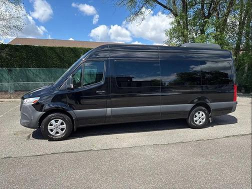 Black 2024 Mercedes-Benz Sprinter 2500 High Roof