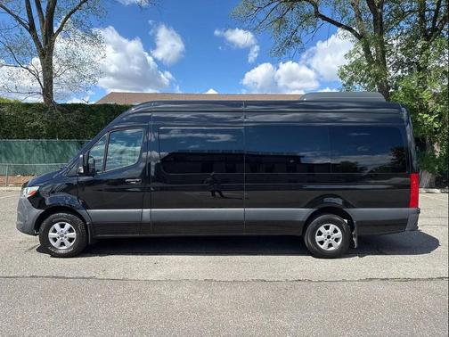 Black 2024 Mercedes-Benz Sprinter 2500 High Roof