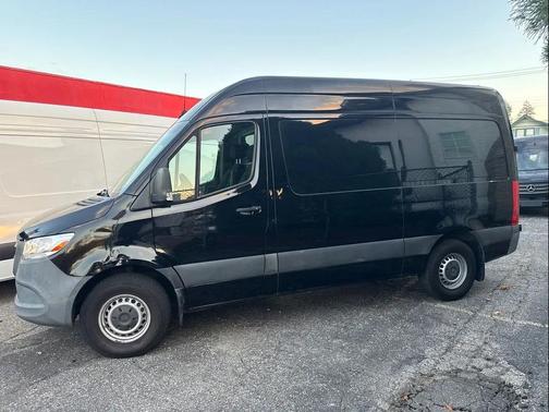 2020 Mercedes-Benz Sprinter 2500 Standard Roof