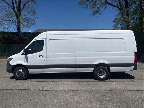 2024 Mercedes-Benz Sprinter 3500XD High Roof
