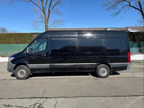 2019 Mercedes-Benz Sprinter 2500 High Roof