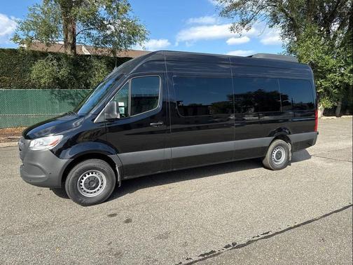 2025 Mercedes-Benz Sprinter 2500 High Roof