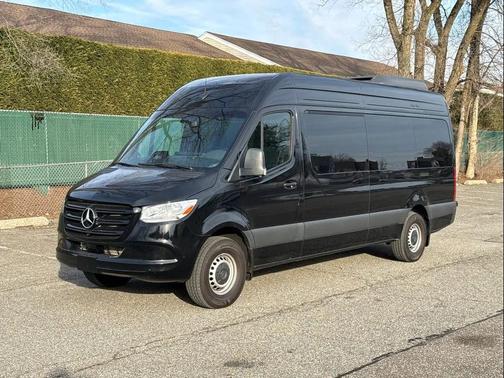 2025 Mercedes-Benz Sprinter 2500 High Roof
