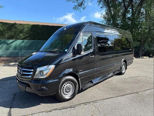 2017 Mercedes-Benz Sprinter 2500 Standard Roof
