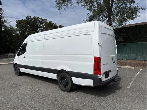 2025 Mercedes-Benz Sprinter 2500 High Roof