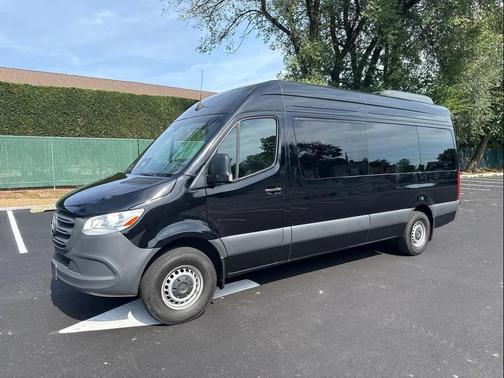 2025 Mercedes-Benz Sprinter 2500 High Roof