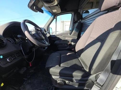 2021 Mercedes-Benz Sprinter 2500 Standard Roof