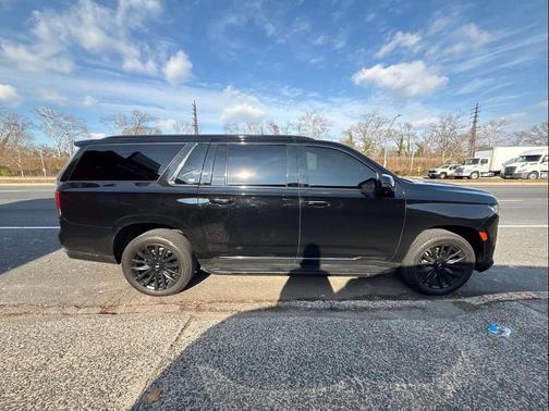 2023 Cadillac Escalade ESV Premium Luxury