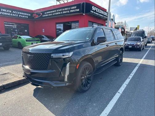 2023 Cadillac Escalade ESV Premium Luxury