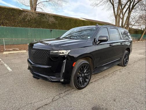 2023 Cadillac Escalade ESV Premium Luxury