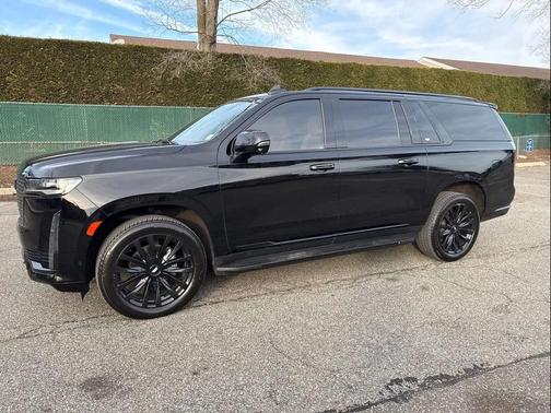 2023 Cadillac Escalade ESV Premium Luxury